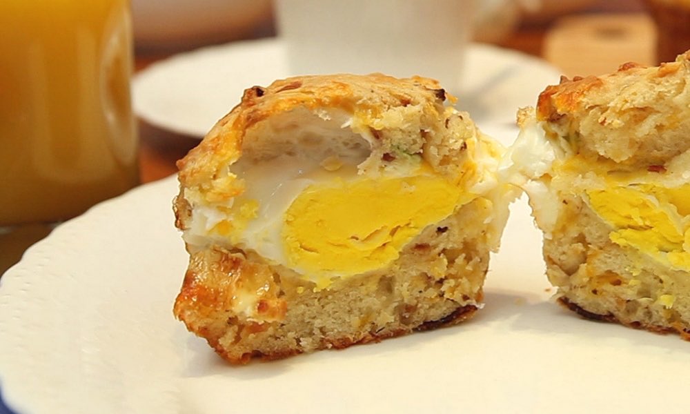 Bacon, Egg & Cheese Breakfast Muffins Recipe (with Video) TipBuzz