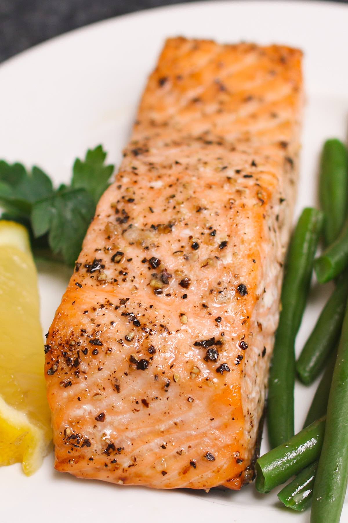 How Long to Bake Salmon in Oven - TipBuzz