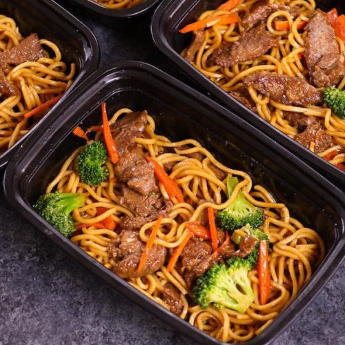 Beef Lo Mein Meal Prep {20 Minutes!} - TipBuzz