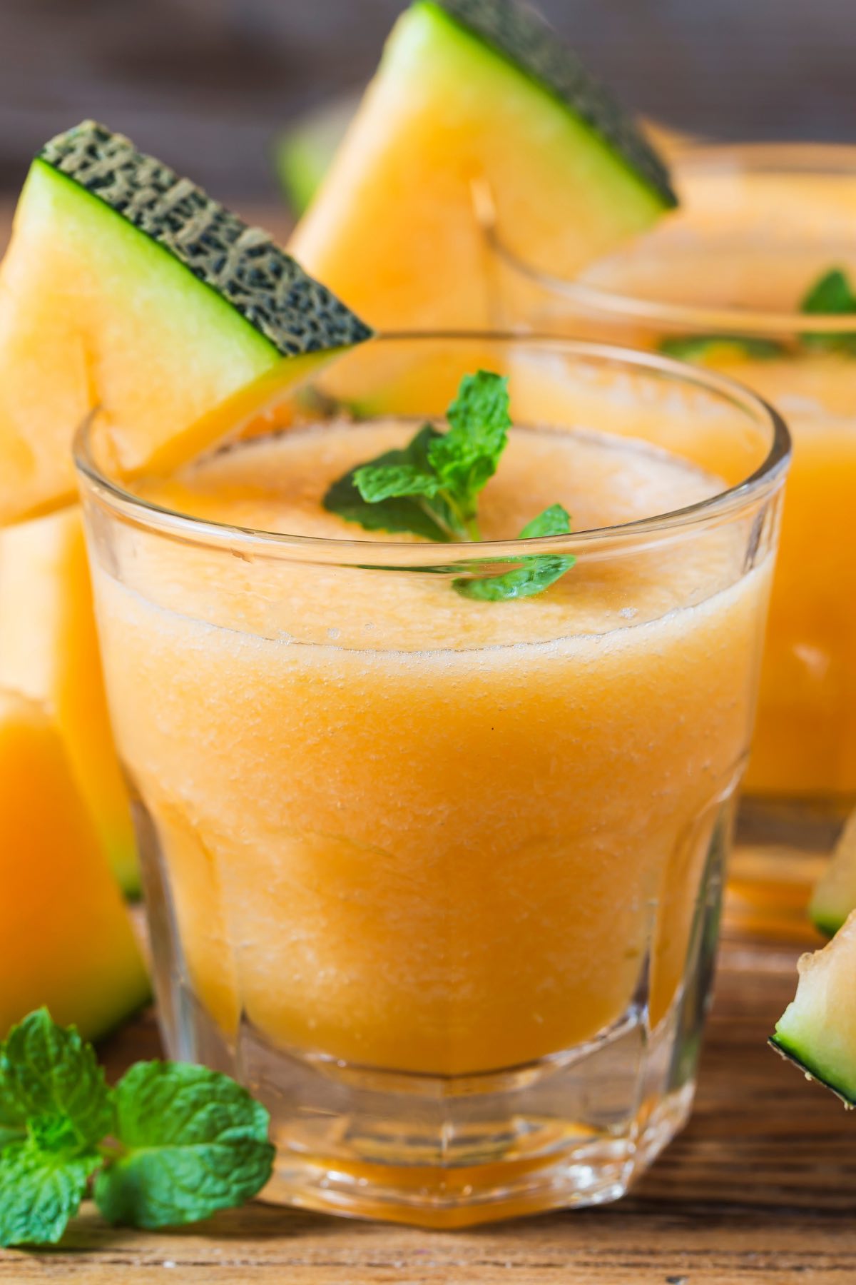 Homemade cantaloupe juice