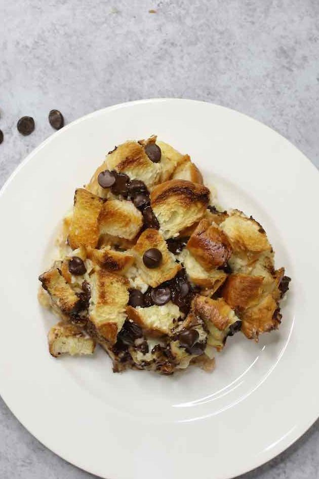 Banana Chocolate Croissant Bread Pudding - TipBuzz