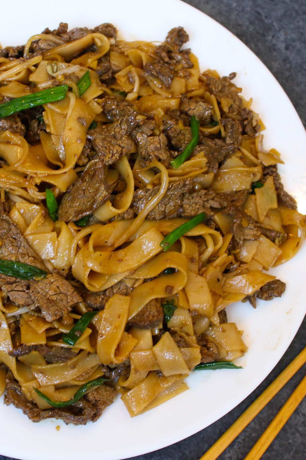 Beef Chow Fun {Stir Fried Ho Fun Noodles} - TipBuzz
