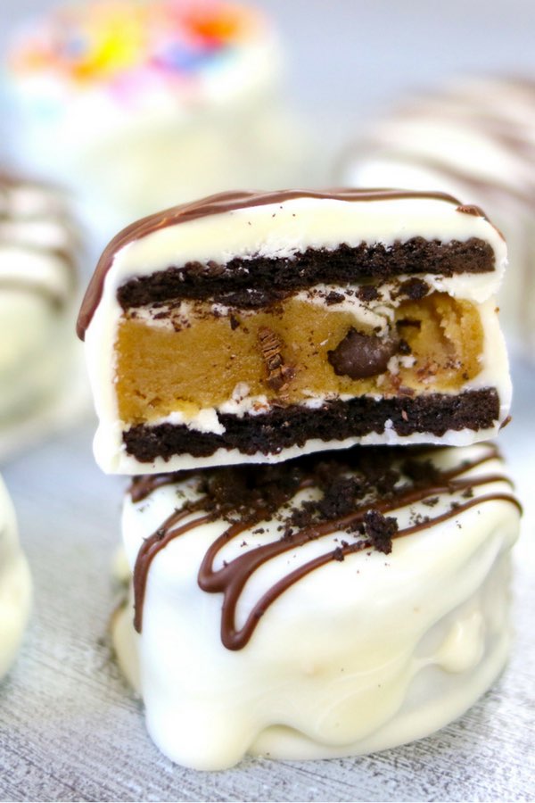 Cookie Dough Stuffed Oreos