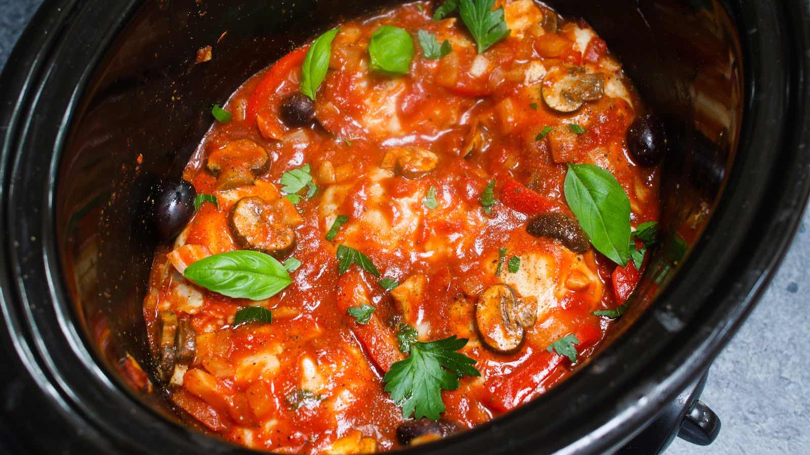 Crock Pot Chicken Cacciatore {Super Easy and Flavorful!} - TipBuzz