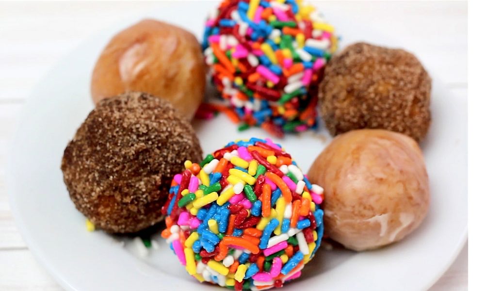 DIY Donut Holes 3 Ways {Fun and Easy to Make!} - TipBuzz