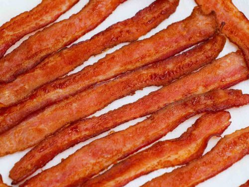 https://tipbuzz.com/wp-content/uploads/How-Long-to-Cook-Bacon-in-Oven-thumbnail-500x375.jpg