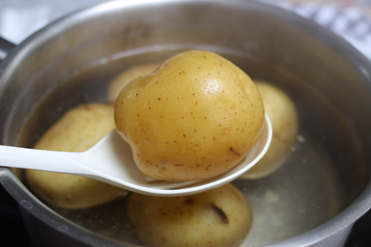 Cover Pan When Boiling Potatoes