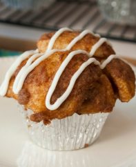 These Monkey Bread Muffins are a delicious and easy dessert recipe with icing on top