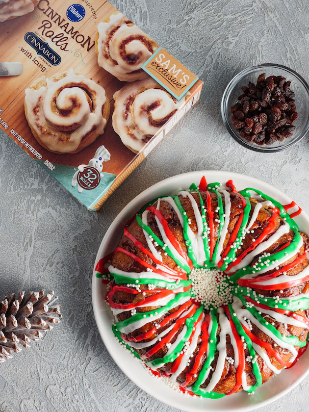 This Monkey Bread wreath is colorful and festive, the perfect dessert to share for breakfast or brunch or a party during the holiday season