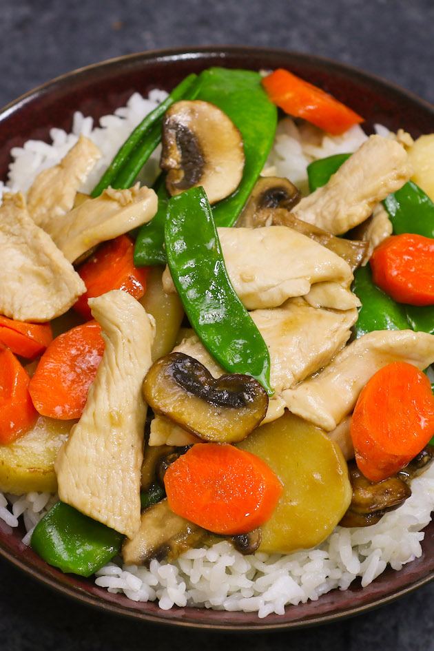 Moo Goo Gai Pan {Chinese Chicken and Vegetable Stir Fry} | TipBuzz