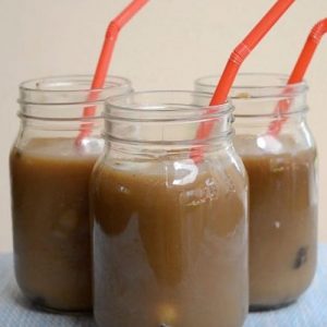 Here is a delicious recipe for Iced Coffee with Oreo cookies