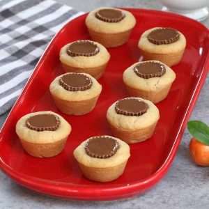 These Peanut Butter Cup Cookies are delicious bite sized desserts
