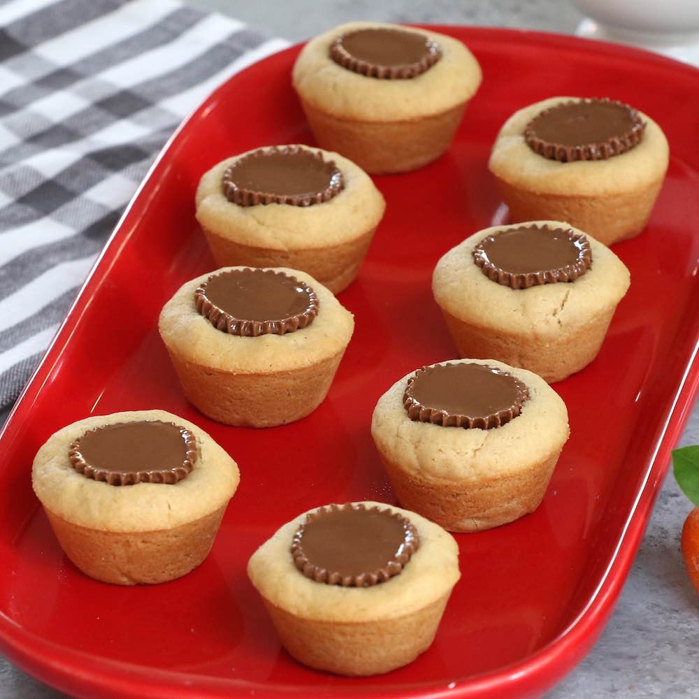Reese&amp;#39;s Peanut Butter Cup Cookies Recipe (with Video) - TipBuzz