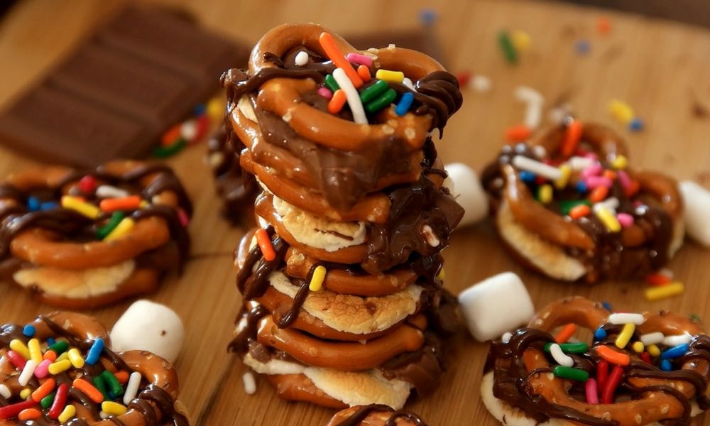 Easy Pretzel S’mores Bites Recipe (with Video) TipBuzz