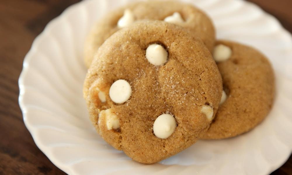 This pumpkin snickerdoodle cookie recipe has delicious white chocolate chips