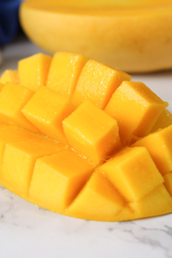 4 Ways to Tell if Your Mango Is Ripe