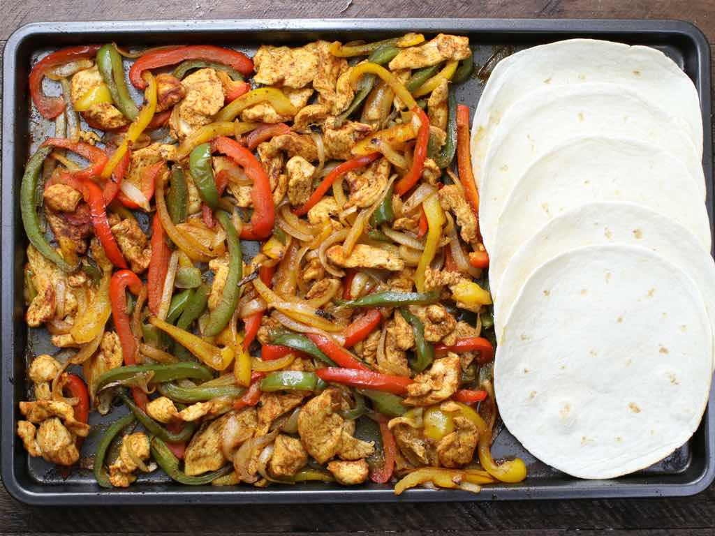 Sheet Pan Chicken Fajitas | TipBuzz