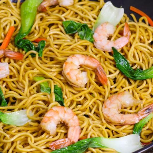 20 Minute One Pot Shrimp Chow Mein Recipe | TipBuzz
