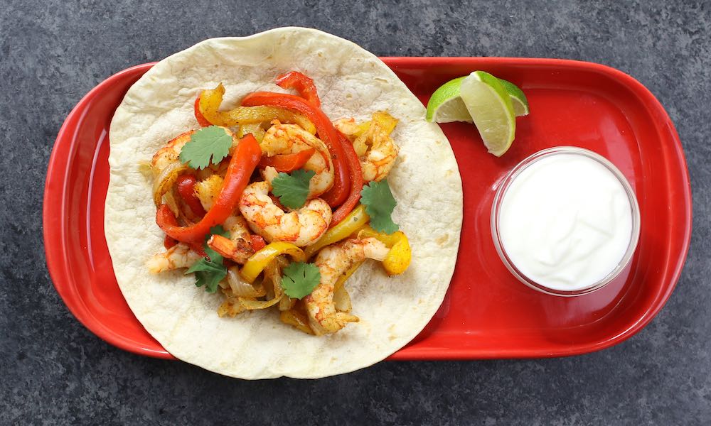 https://tipbuzz.com/wp-content/uploads/Shrimp-Fajitas-1-1.jpg