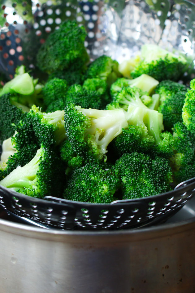 Steamed Broccoli is a quick and easy side dish that is healthy and delicious. Learn how to steam broccoli so that it is bursting with flavor with bright green color.