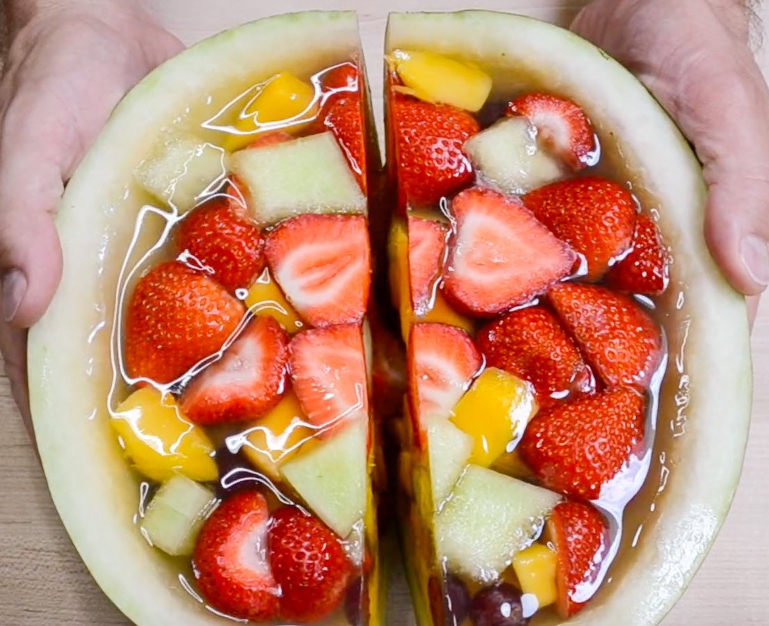 clear gelatin with fruit