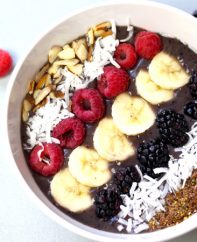 This Berry Smoothie Bowl recipe is an easy breakfast idea